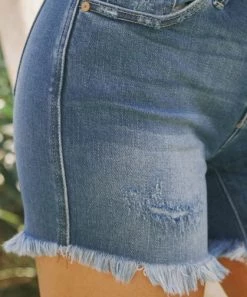 She She Boutique CLOTHING Mid-Rise Button Up Shorts - Medium Wash