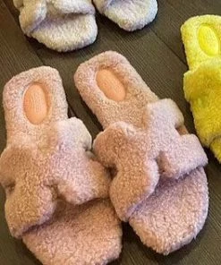 She She Boutique NEW ARRIVALS Fuzzy H Slippers - Pink OR White