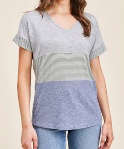 She She Boutique CLOTHING Color Block Top - Light Grey/Olive