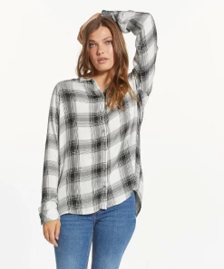 She She Boutique NEW ARRIVALS Susie Top - White/Black