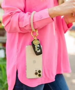 She She Boutique The Hook Me Up Phone Connecter - Gold