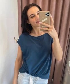 She She Boutique CLOTHING Twist Hem Top - Teal OR Magenta