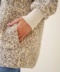She She Boutique CLOTHING Leopard Sherpa Jacket - Cream Leopard